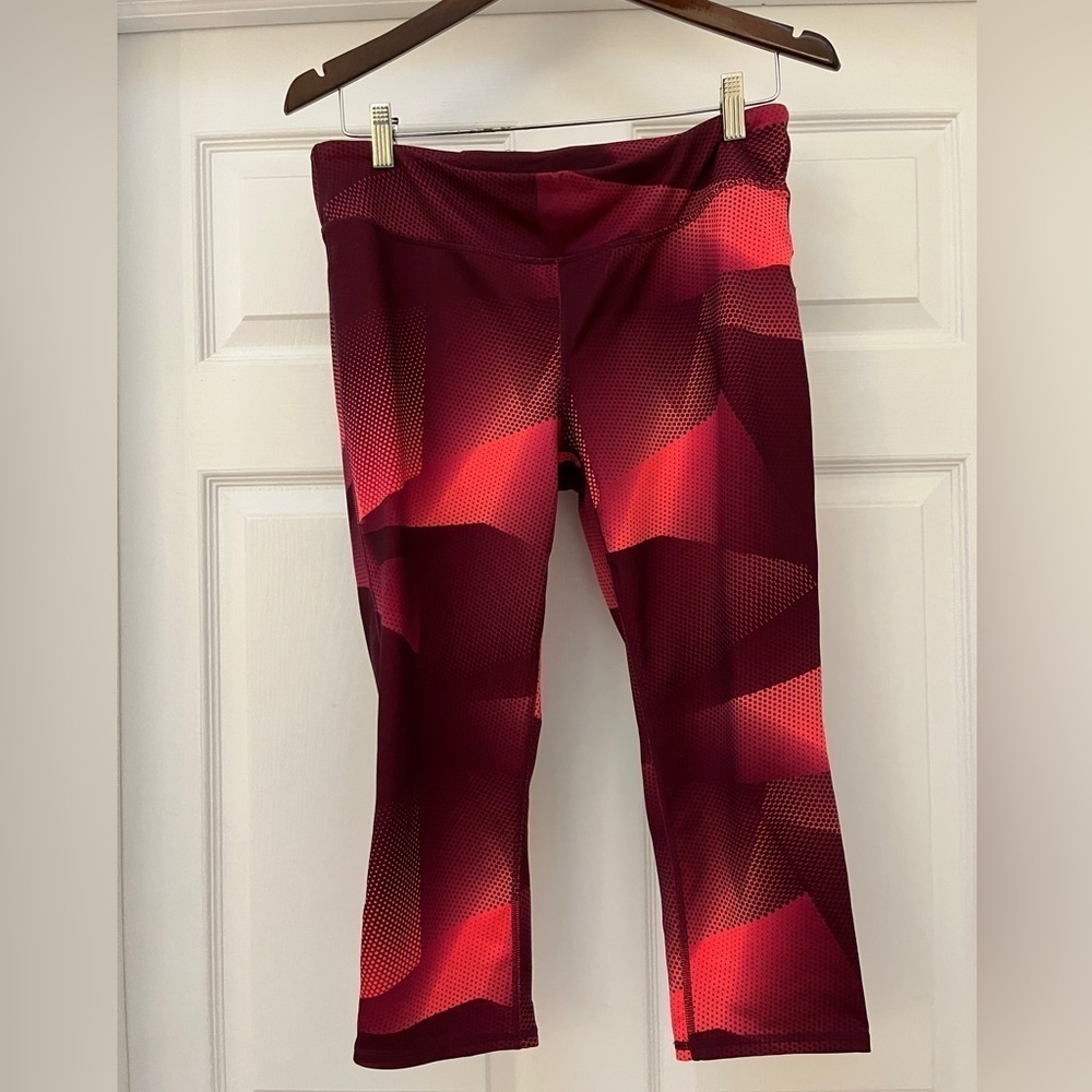 GapFit red athletic cropped leggings Sz large
